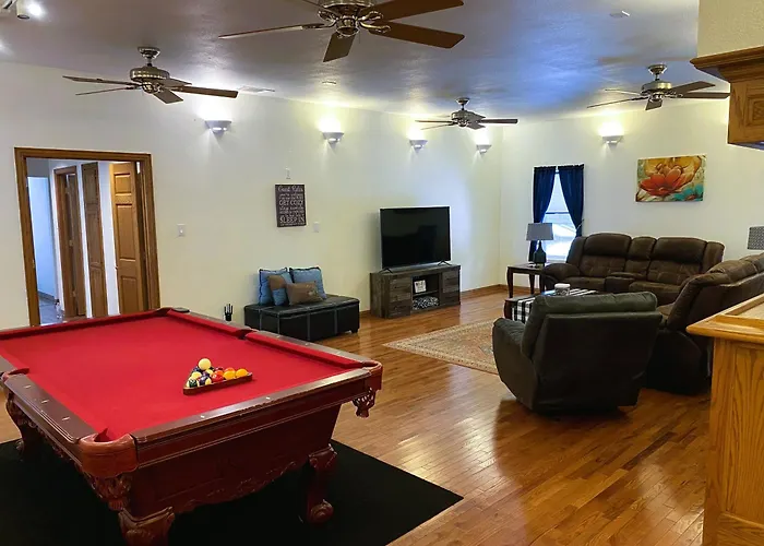 Airplane Hangar Loft - Coolest In Worth *