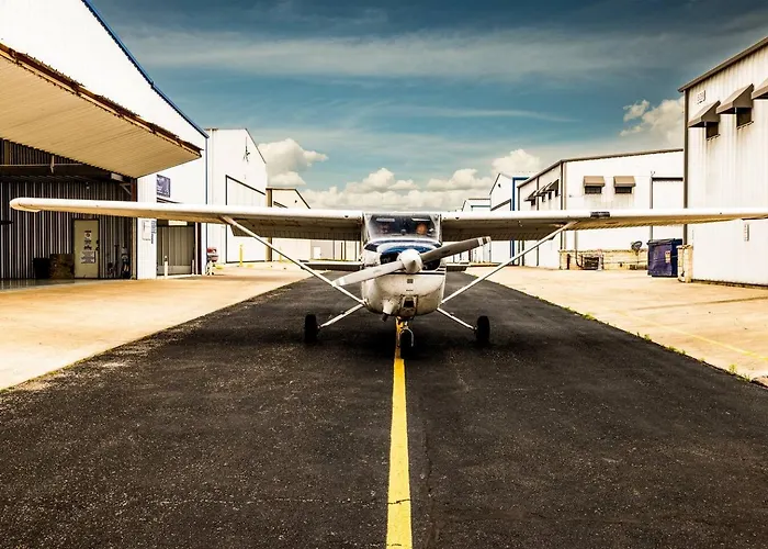 Holiday home Airplane Hangar Loft - Coolest In Worth Fort Worth
