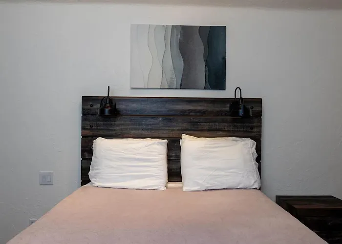 Airplane Hangar Loft - Coolest In Worth