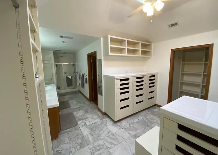 Holiday home Airplane Hangar Loft - Coolest In Worth Fort Worth